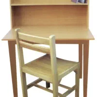 میز مطالعه کتابخانه‌ای