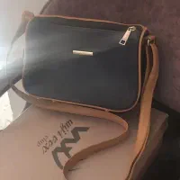 تعدادی کیف|کیف، کفش، کمربند|اردبیل, |دیوار