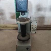 دستگاه سختی سنج آزمایشگاهی و صنعتی