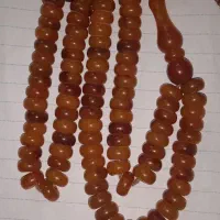 تسبیح سندلوس.باقدمت 15سال ب بالا