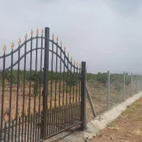 باغ پسته و شلیل ۱۰۰۰ متری ۴ قواره با آب ولازجرد