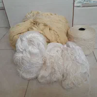 مقداری نخ قالیبافی چله،پشم و ابریشم به فروش می رسد