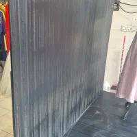 ویترین ام دی اف با پایه فلزی و آینه دکوراتیو