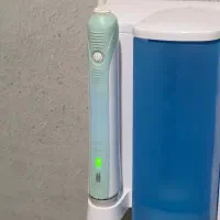 مسواک برقی اورال بی مدل پروفشنال ۵۰۰