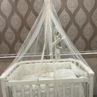 تخت گهواره کنارمادر