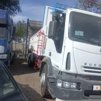 ایویکو ۸ چرخ باری