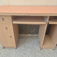 میز تحریر و میز کامپیوتر