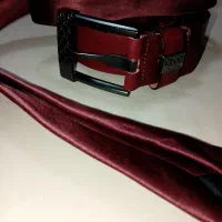 کمربند چرم زرشکی با کروات