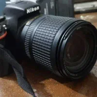 دوربین ۵۶۰۰ نیکون لنز ۱۸-۱۴۰ در حد نو