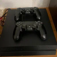 دو دسته Ps4 در حد نو ۱ ترا بایت