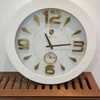 ساعت دیواری