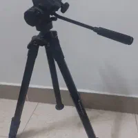 سه پایه دوربین