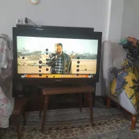 تلوزیون ال سی دی صیح سالم  مشکلش همون داخل تصویره