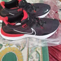 یه جفت کتونی ارجینال یه عدد کلاه شمعی ارسنال