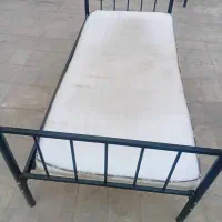 تخت خواب فلزی