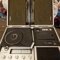 رادیوگرام آنتیک پرتابل CROWN