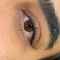 اکستنشن مژه و لیفت و لمینت مژه و ابرو