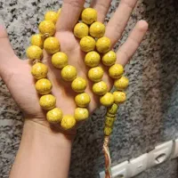 تسبیح عجیب زرد