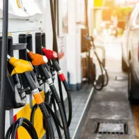 اپراتور جایگاه سوخت