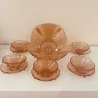 سرویس  قدیمی صورتی متعلق به ۶۰ سال پیش