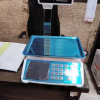ترازو رومیزی با علمک کیبرد استیل کمری