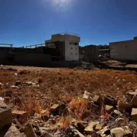 زمین نوده سروستان