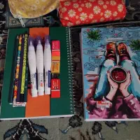 ۵ عدد دفتر ۱۰۰ موجود است دانه ای ۷۰