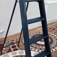 چهار پایه تاشو