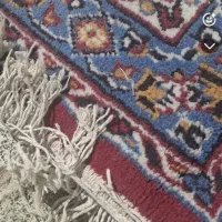 تعدای لوازم منزل سینک دوقلو  فرش مهتابی قیف توالت