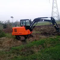 خدمات بیل بکهو و بیل زنجیری  اجازه روزانه