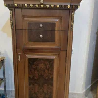 کمد لباس و آرایش