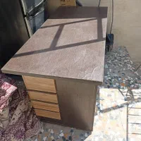 میز|میز تحریر و کامپیوتر|شیراز, شهرک مهرگان|دیوار