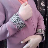 لباس|لباس|دهدشت, |دیوار