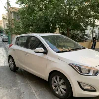 هیونداi20فول کم کار ۲۰۱۵ زیر قیمت گذاشتم