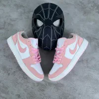 فروش عمده کتونی|کیف، کفش، کمربند|رشت, توشیبا|دیوار