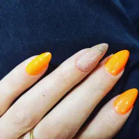 خدمات زیبایی ناخن