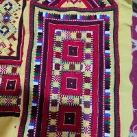 لباس فروشی زیح و جیبش بیشترش دوخته شده|لباس|بزمان, |دیوار