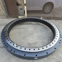 بیل مکانیکی کوماتسو ۱۲۵۰ ، ۸۰۰ دنده گردان