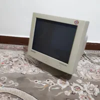 مانیتور سامسونگ قدیمی