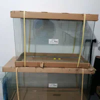 تعدادی آکواریوم شیشه خم اکبند
