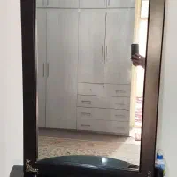 کمد لباس و آینه کنسول