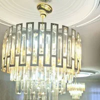 یک جفت لوستر کریستالی بدنه فلزی آبکاری شده نو