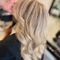 جشنواره تخفیف ۴۰ درصدی سالن روشا در زعفرانیه