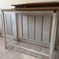 چهار پایه آهنی