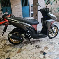 کلیک ۱۵۰ مدل۱۴۰۰|موتورسیکلت|رشت, پیرکلاچای|دیوار