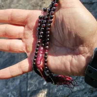 تسبیح سنگ یاقوت سیلان|جواهرات|کوهدشت, |دیوار