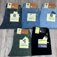 وسط کار خانم یا آقا