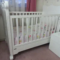 تخت کودک/در حد نو/اقتصادی|تخت و صندلی بچه|هشتگرد, شهرک بعثت|دیوار