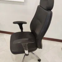 صندلی اداری کاملا نو