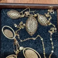 تقریبا 90گرم طلا